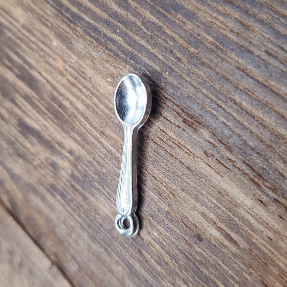 Sterling mini spoon charm pendant - Picture 1 of 2